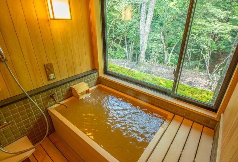 בית מלון כפרי Shionoyu Onsen Rengetsu