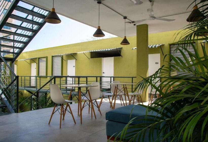 فندق Oasis Tropical