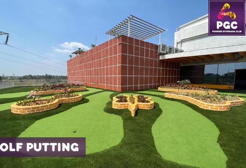 Отель Ponneri Gymkhana Club