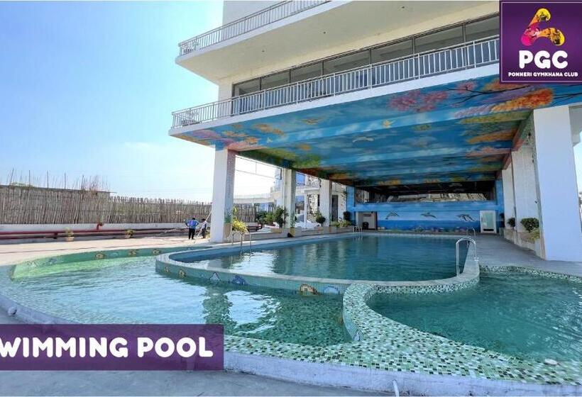 Отель Ponneri Gymkhana Club