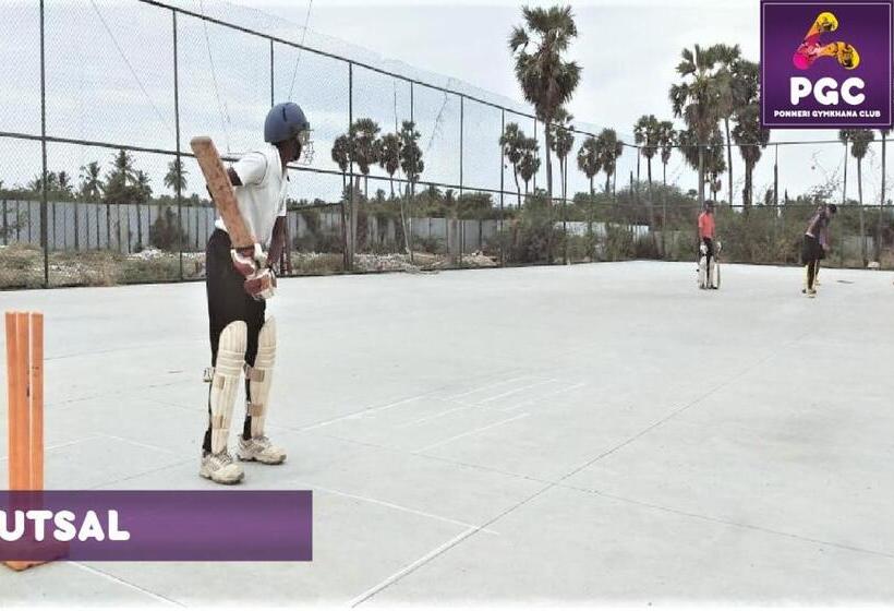 Отель Ponneri Gymkhana Club