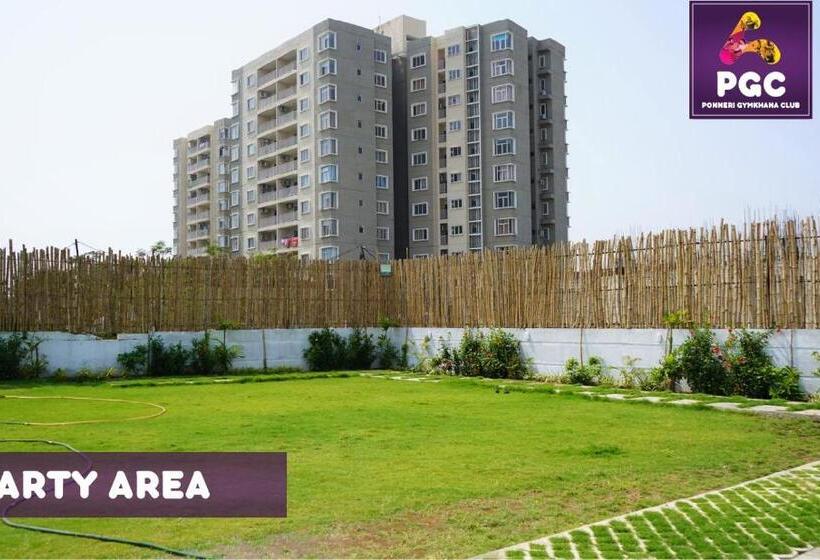 Отель Ponneri Gymkhana Club