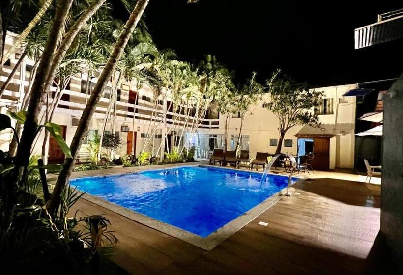 هتل Pousada Estalagem Dos Corais Da Prainha