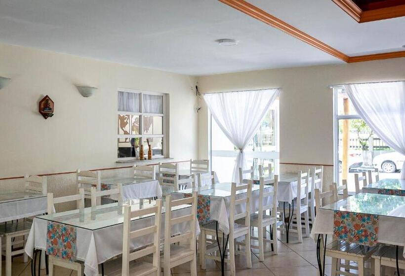 هتل Pousada Estalagem Dos Corais Da Prainha