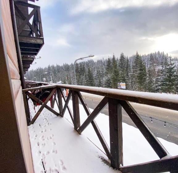 فندق Royal Yablunytsya