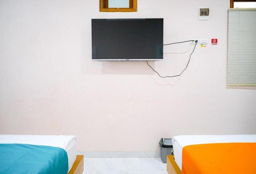 בית מלון כפרי Sans Bougenville Lampung