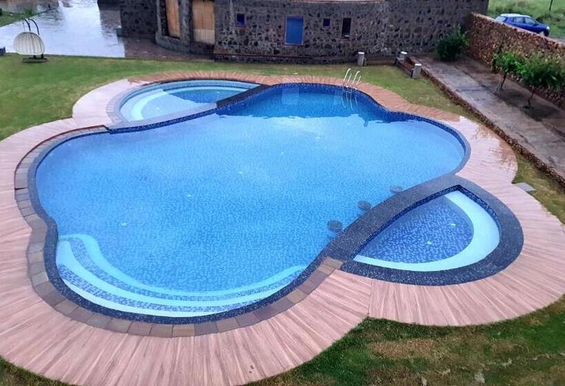 בית מלון כפרי Sariska Kasba A Village Resort