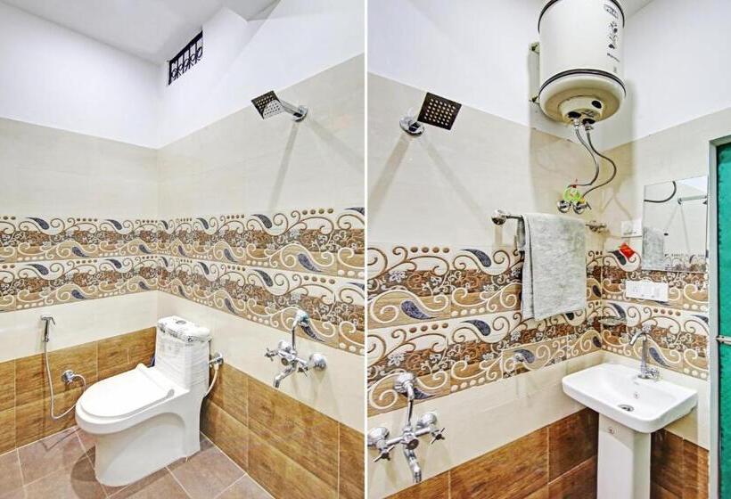 호텔 Spot On 80478 Jai Shiv Shakti Guest House