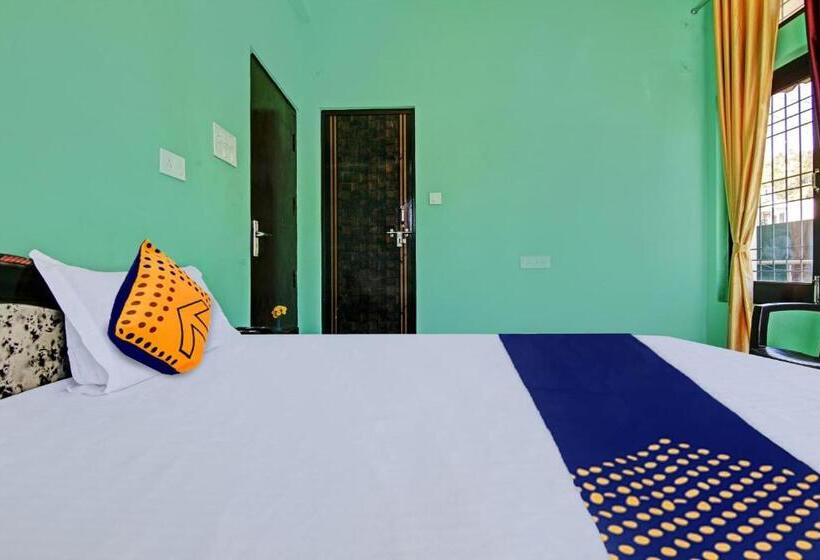 호텔 Spot On 80478 Jai Shiv Shakti Guest House