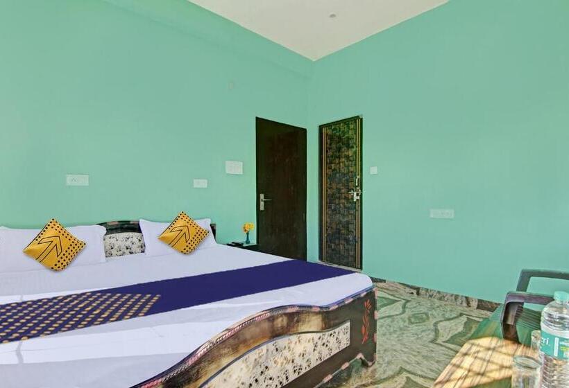 호텔 Spot On 80478 Jai Shiv Shakti Guest House