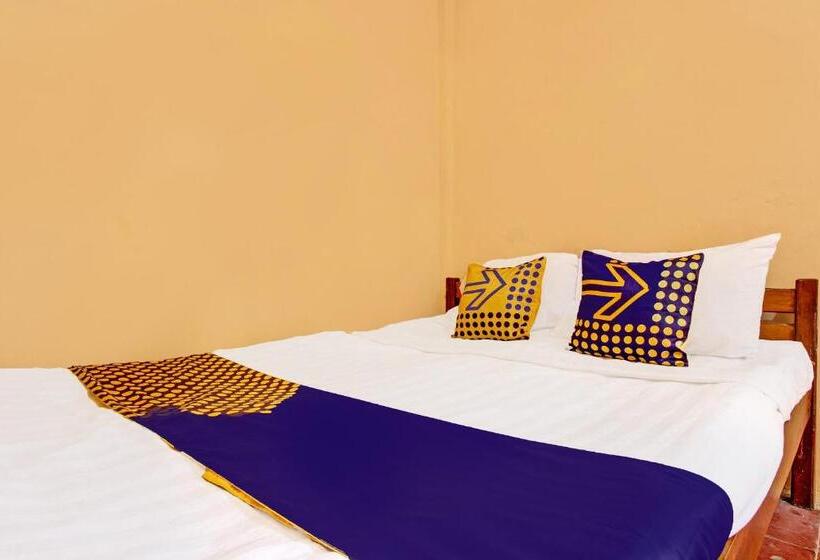 Отель Spot On 92018 Homestay Akbar Aufa Syariah