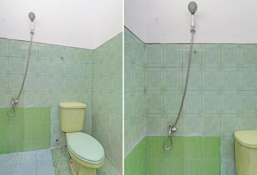 Отель Spot On 92018 Homestay Akbar Aufa Syariah