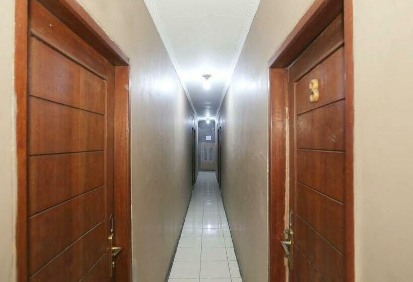 Отель Spot On 92022 Dian Tanjung Beringin