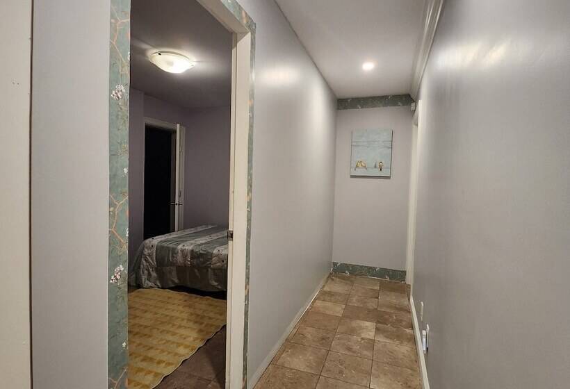 ホテル Empress Palace