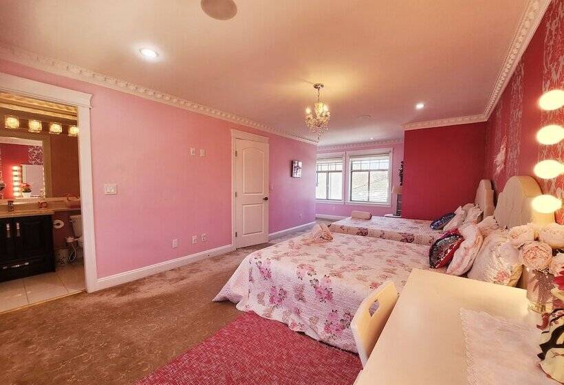 ホテル Empress Palace