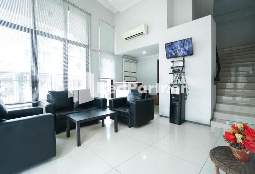 ホテル Toba Mansion Syariah Near Benhil Redpartner