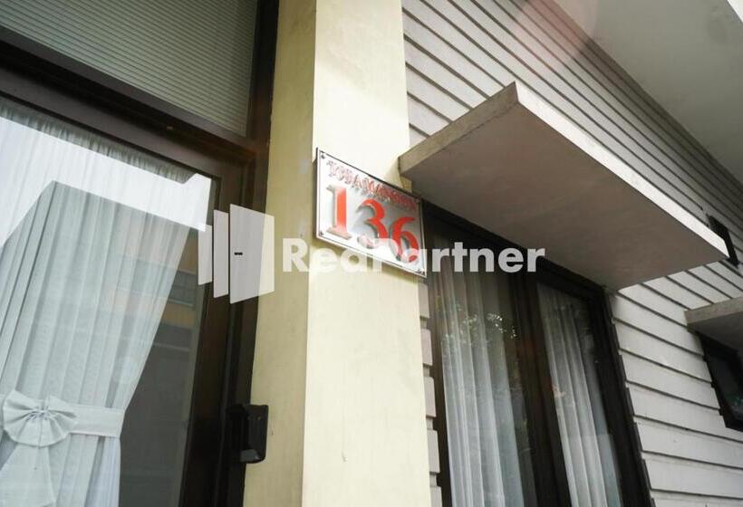 ホテル Toba Mansion Syariah Near Benhil Redpartner