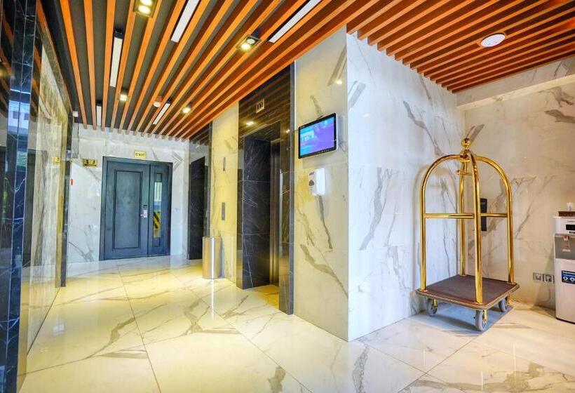 בית מלון כפרי Urban Palace