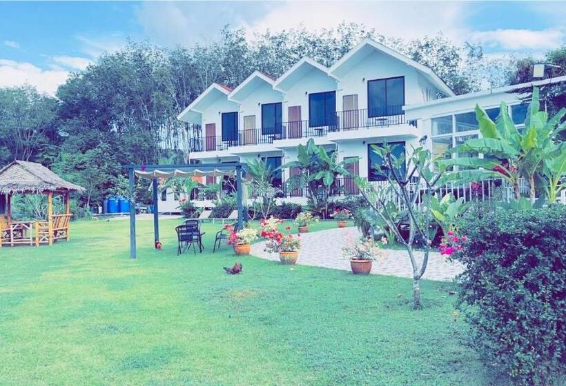 호텔 White Seaview Residence