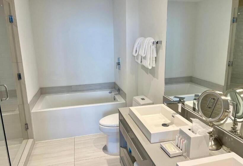 Hyde Beach House Lux Apartment