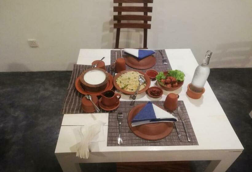 Icowin Tours And Hotel Udawalawa