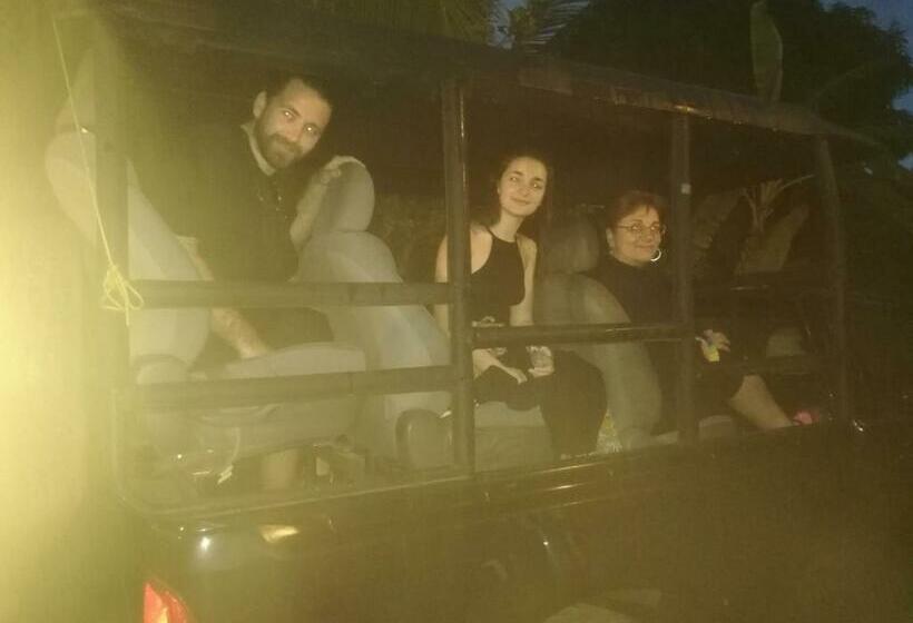 Icowin Tours And Hotel Udawalawa