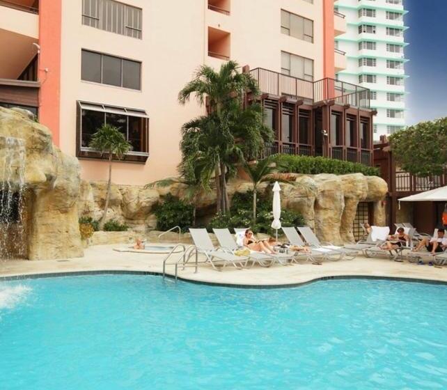 Luxurious Oceanview Apartment On The Beach Stay 08 People