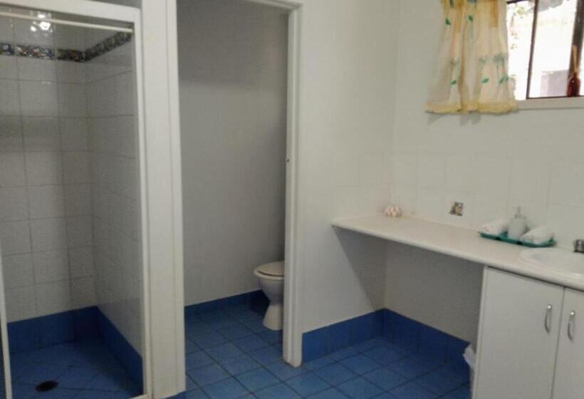 فندق على الطريق Bargara Beach Motor Inn Budget Accommodation Pet Friendly On Application