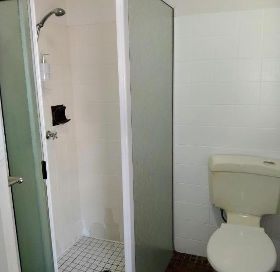 فندق على الطريق Bargara Beach Motor Inn Budget Accommodation Pet Friendly On Application