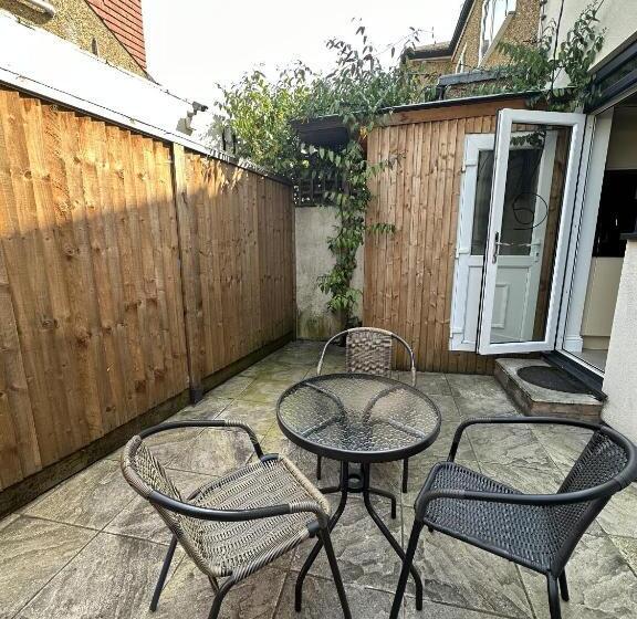 펜션 4 Wharncliffe Drive