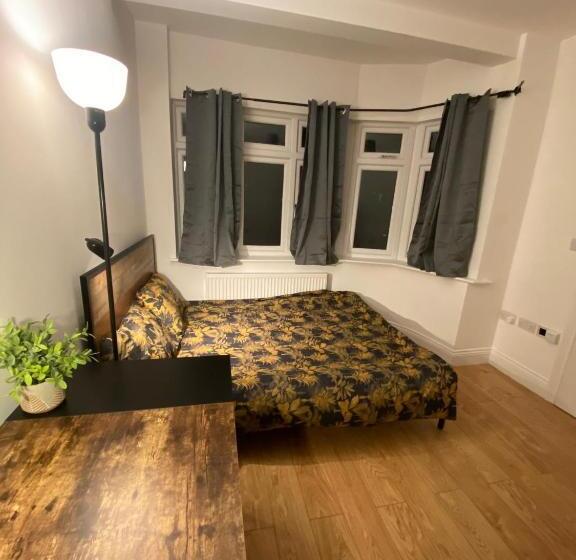 펜션 4 Wharncliffe Drive