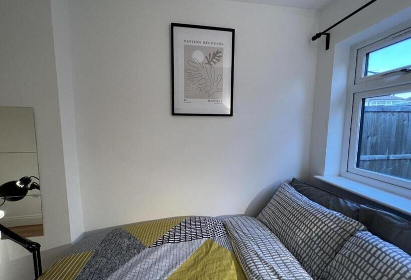 펜션 4 Wharncliffe Drive