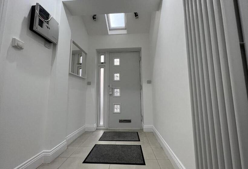 펜션 4 Wharncliffe Drive