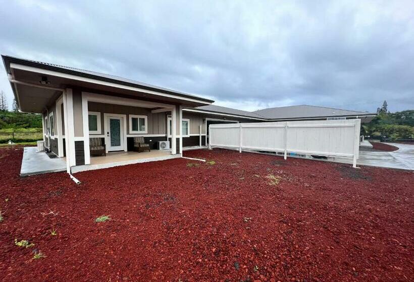 بنسيون Beach Road Hale