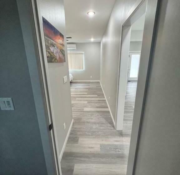 بنسيون Beach Road Hale