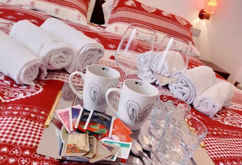 بنسيون Cèsa Cherpei   Dog Friendly