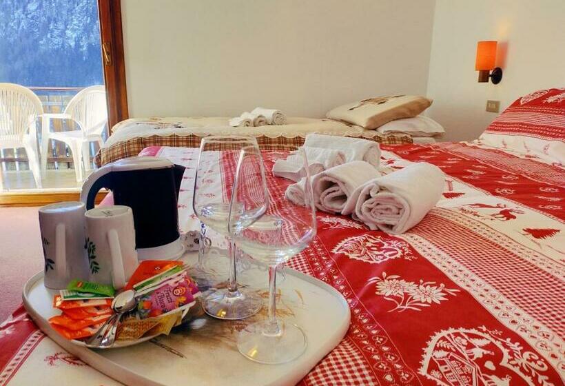 بنسيون Cèsa Cherpei   Dog Friendly