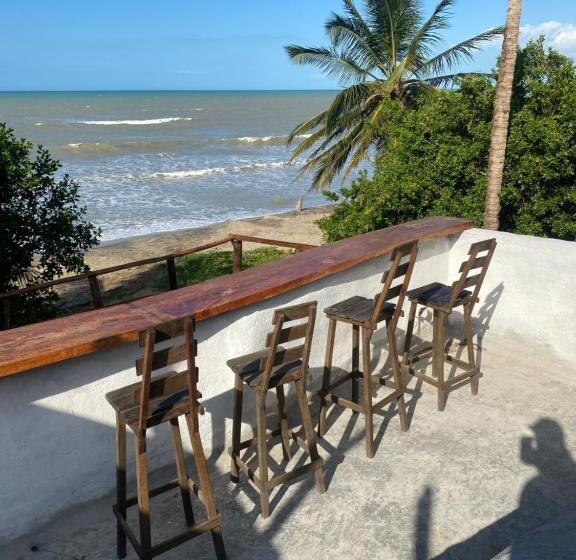 ペンション Frente Al Mar