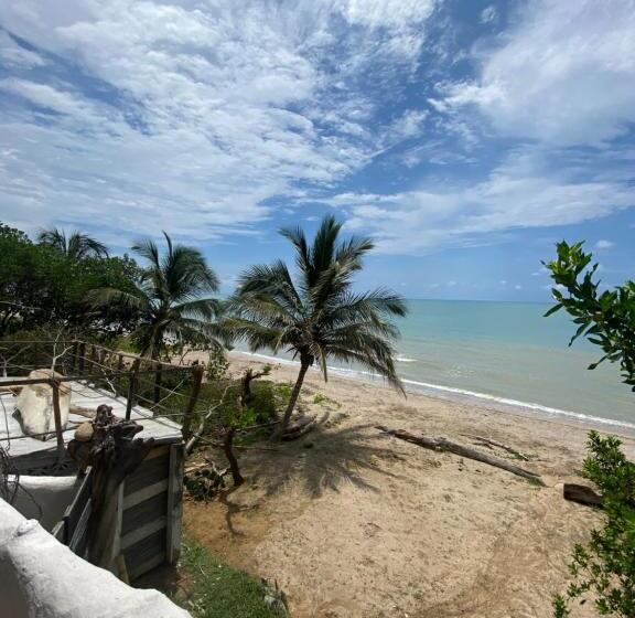 ペンション Frente Al Mar