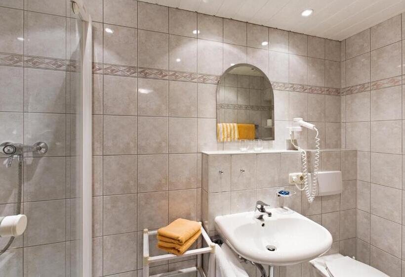 بنسيون Haus Huis N