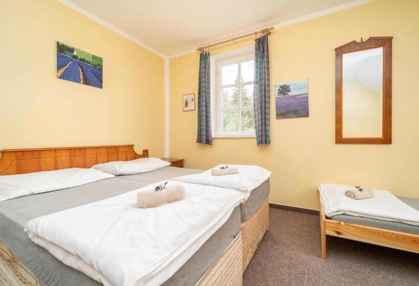 بنسيون Hotýlek Na Mýtě