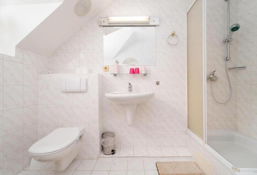 بنسيون Hotýlek Na Mýtě