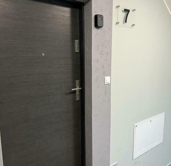 膳宿费 Kawalerka Wałowa 7