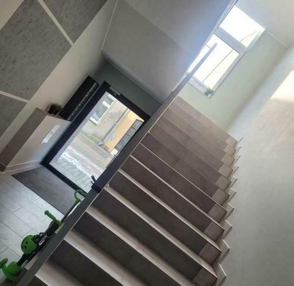 膳宿费 Kawalerka Wałowa 7