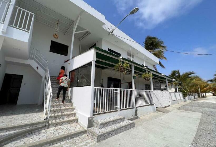 ペンション Hosteria La Veleta, Playas