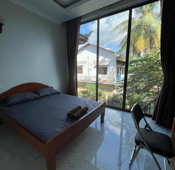 پانسیون Moonshine Guesthouse