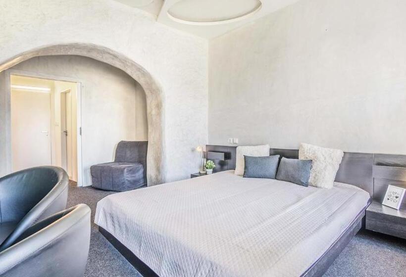 膳宿费 Penzion A Restaurace 14