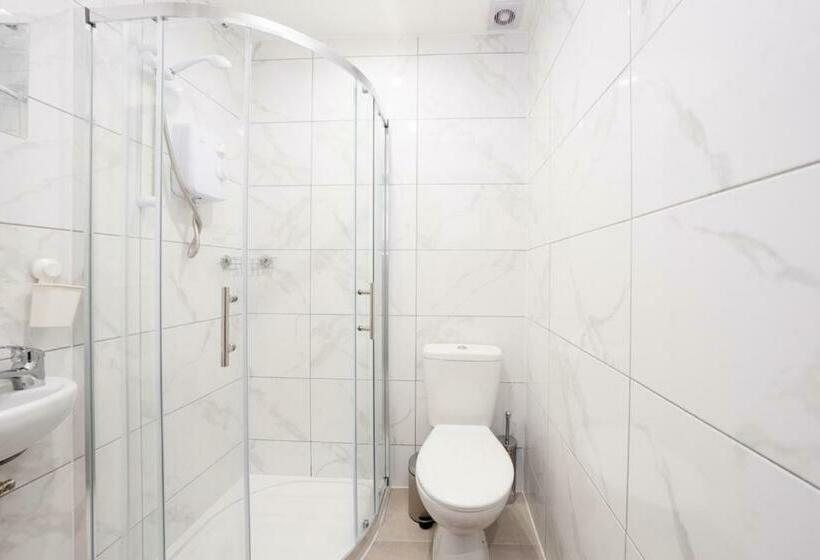 膳宿费 Southall Stays