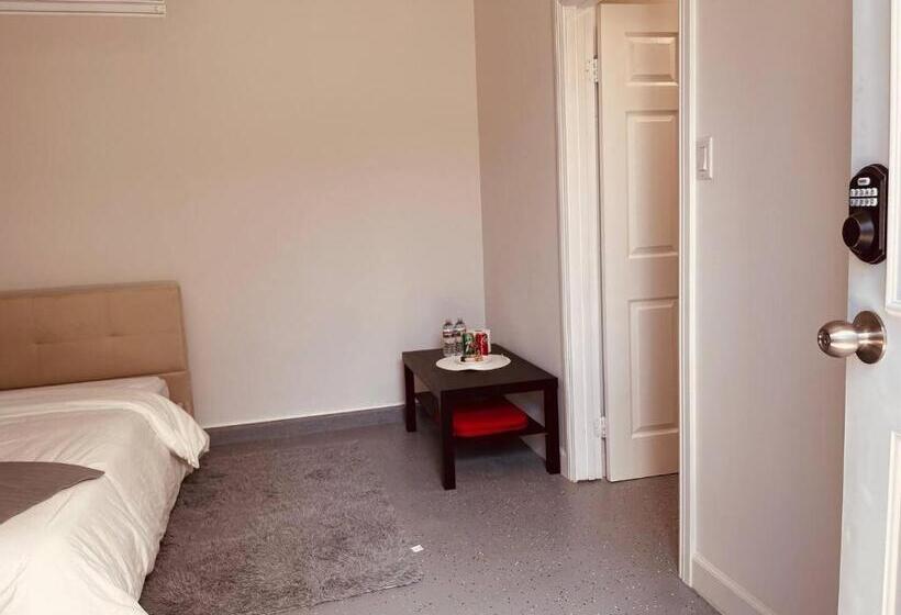 פנסיון Studio With Private Entrance By Zen Living Short Term Rental