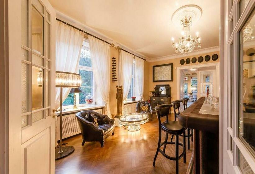 ペンション Villa Ottilienruh Spitzweg Suite